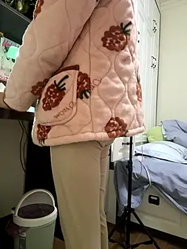 Snapshot of aa520uv chatting on 11/26/25, 02:55 aa520uv online show from 11/26/25, 02:55