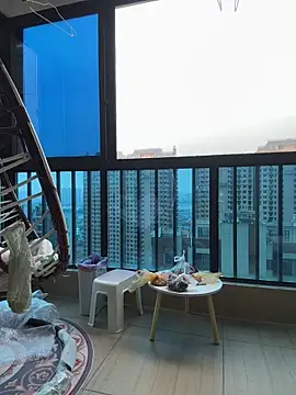 Snapshot of aa520uv chatting on 12/04/25, 11:15 aa520uv online show from 12/04/25, 11:15