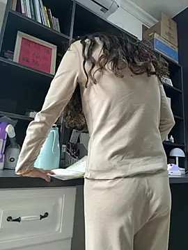 aa520uv online show from 03/30/26, 01:51