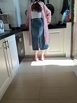 Snapshot of aa520uv chatting on 12/01/25, 04:13 aa520uv online show from 12/01/25, 04:13