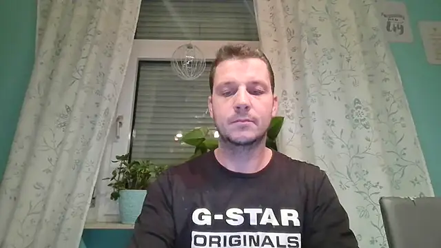 Snapshot of wassermann8484 chatting on 10/20/25, 05:53 wassermann8484 online show from 10/20/25, 05:53