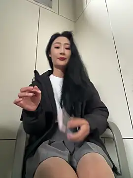 linger-23 online show from 03/24/26, 05:51