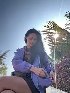 linger-23 online show from 12/05/25, 06:12