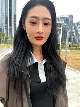 linger-23 online show from 10/28/25, 04:57