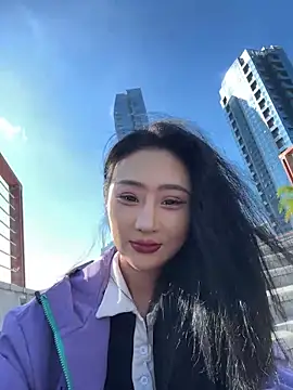 linger-23 online show from 11/05/25, 06:16