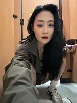 linger-23 online show from 04/12/26, 06:38