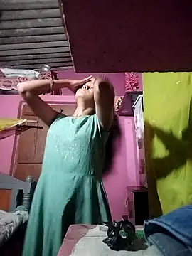 Ayeshaji online show from 11/17/25, 11:14