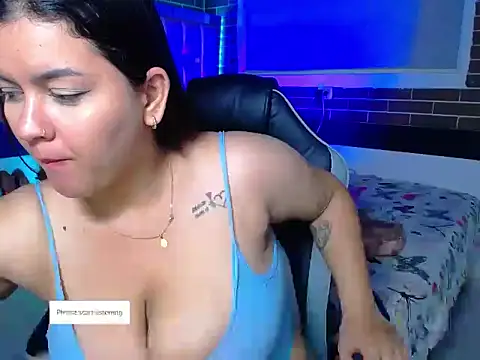 Snapshot of kriss_sweetboobs10 chatting on 04/18/26, 12:40 kriss sweetboobs10 online show from 04/18/26, 12:40