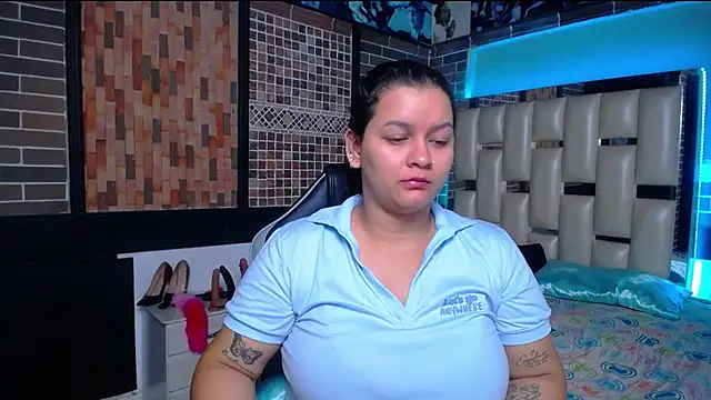 Snapshot of kriss_sweetboobs10 chatting on 10/03/25, 01:01 kriss sweetboobs10 online show from 10/03/25, 01:01