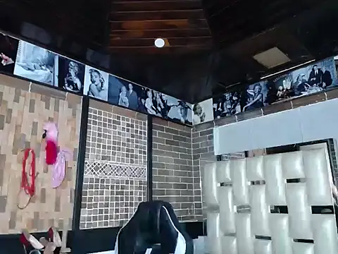 kriss sweetboobs10 online show from 04/01/26, 12:50