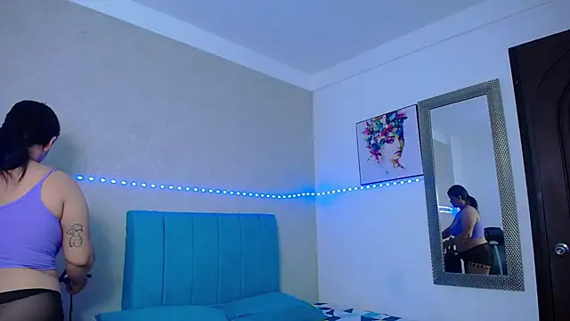 kriss sweetboobs10 online show from 02/10/26, 12:48