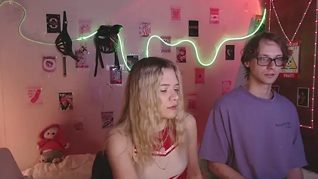 Your Horny Friends online show from 10/28/25, 05:23