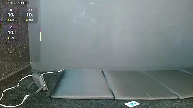 Snapshot of Nathaly_Rose1126 chatting on 09/23/25, 01:29 Nathaly Rose1126 online show from 09/23/25, 01:29