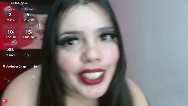 Snapshot of Nathaly_Rose1126 chatting on 10/28/25, 01:10 Nathaly Rose1126 online show from 10/28/25, 01:10