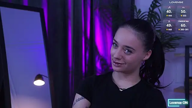 LexiiDarling online show from 10/24/25, 07:35