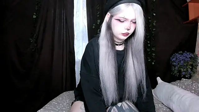 amelia mays xx online show from 11/16/25, 06:07