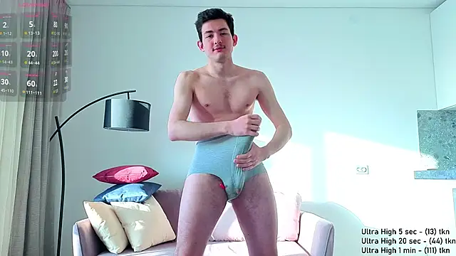 Snapshot of Danny__Magic chatting on 02/14/26, 07:52 Danny Magic online show from 02/14/26, 07:52