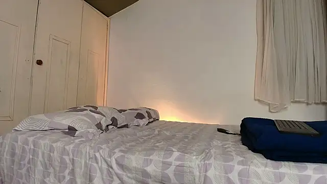 pleasurecompany3 online show from 11/15/25, 03:21