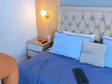 Hera goddesss online show from 09/13/25, 07:47