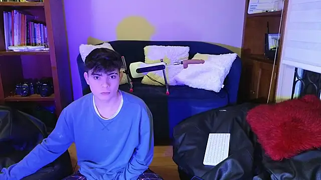 lukeboyce33 online show from 01/07/26, 02:16