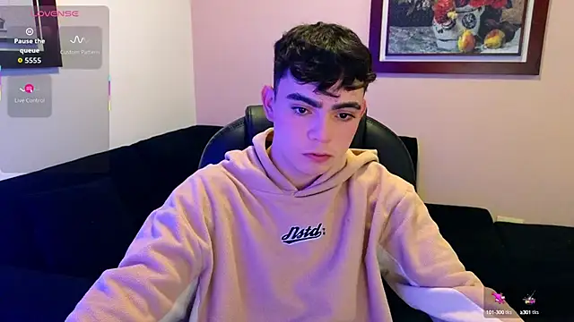 lukeboyce33 online show from 10/23/25, 12:09