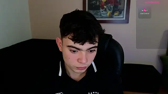 lukeboyce33 online show from 04/17/26, 10:45