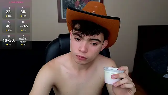 lukeboyce33 online show from 03/16/26, 06:21