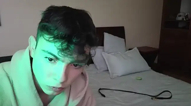 lukeboyce33 online show from 03/19/25, 07:38