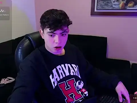 lukeboyce33 online show from 02/03/26, 11:32