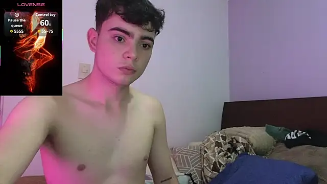 lukeboyce33 online show from 05/18/26, 11:09