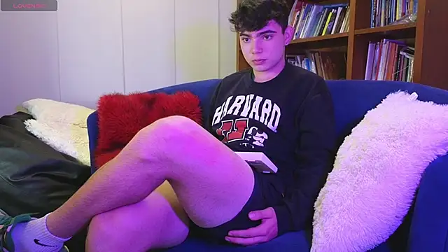 lukeboyce33 online show from 03/26/26, 04:55