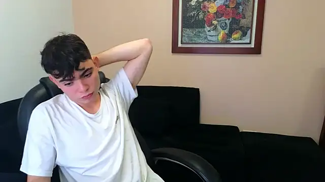 lukeboyce33 online show from 10/16/25, 10:18