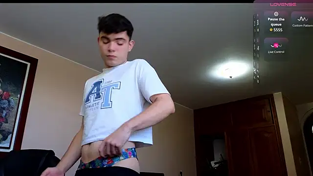 lukeboyce33 online show from 05/06/26, 08:35