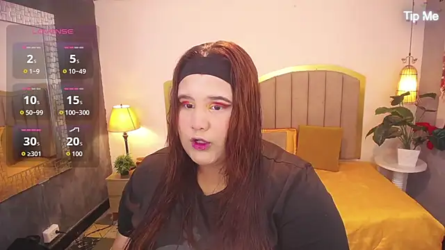 ailyn maury online show from 10/22/25, 01:54