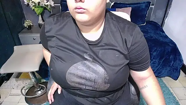 Snapshot of ailyn_maury chatting on 03/02/26, 01:29 ailyn maury online show from 03/02/26, 01:29