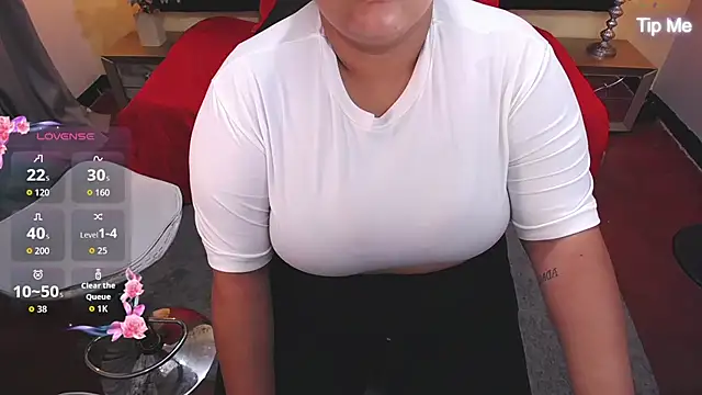 ailyn maury online show from 09/20/25, 01:43