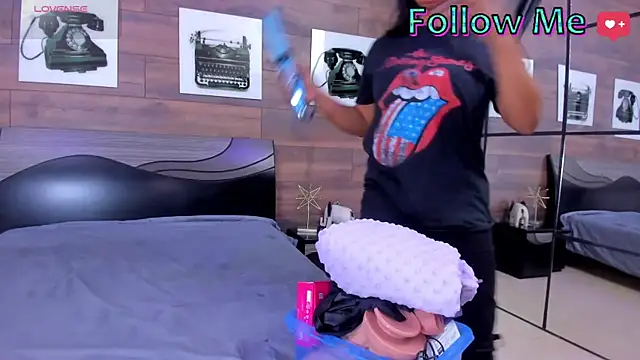 SammyDesire 10 online show from 03/24/26, 08:20