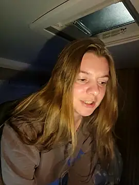 Snapshot of Amesthyst_destiny chatting on 12/16/25, 07:51 Amesthyst destiny online show from 12/16/25, 07:51