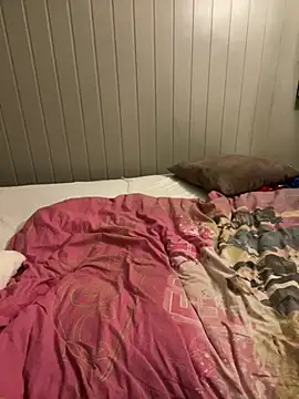 Badgyalbella online show from 04/16/26, 09:39