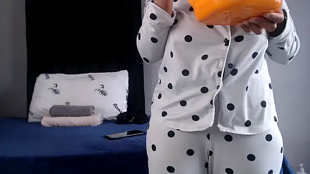 Hotytoty26 online show from 06/20/26, 11:26