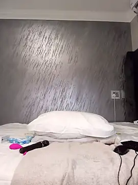 Hotytoty26 online show from 11/06/25, 10:25