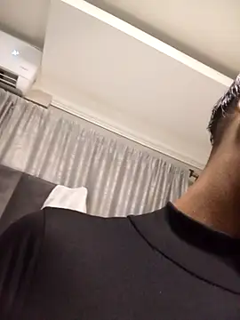 Hotytoty26 online show from 11/04/25, 05:17