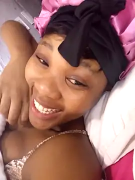 Hotytoty26 online show from 11/17/25, 03:27