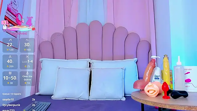 Snapshot of NicoleMadrird chatting on 02/11/26, 11:32 NicoleMadrird online show from 02/11/26, 11:32