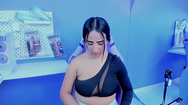 Alice 26  online show from 02/17/26, 01:52