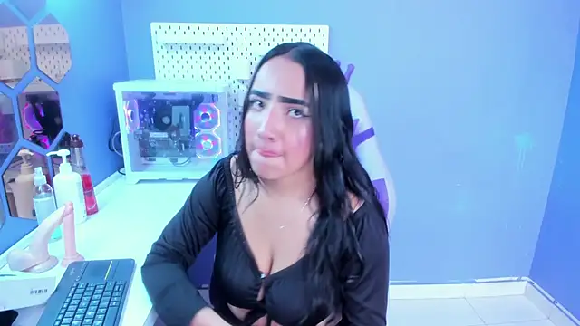 Alice 26  online show from 02/03/26, 02:00