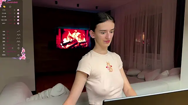 TwinTemptations online show from 10/08/25, 08:42