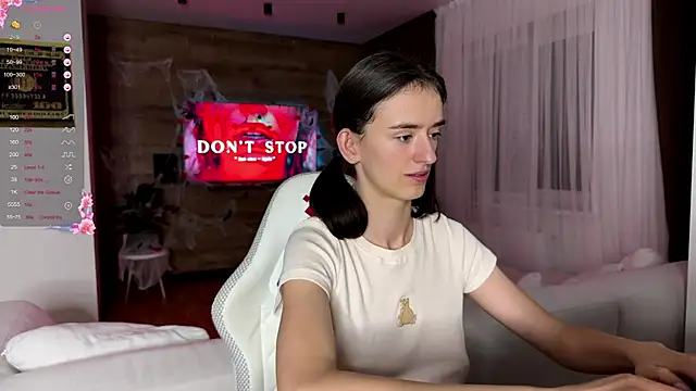 TwinTemptations online show from 11/01/25, 09:52