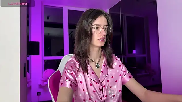 TwinTemptations online show from 03/28/26, 07:15