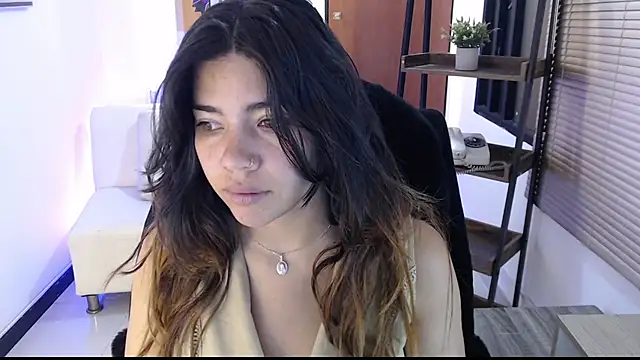Snapshot of dangel_noir6 chatting on 10/06/25, 11:00 dangel noir6 online show from 10/06/25, 11:00